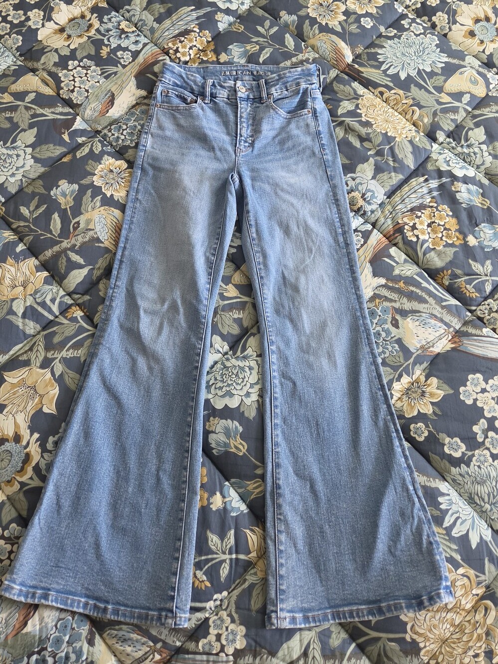 AE Luxe Super High-Waisted Flare Jean- 2 Short